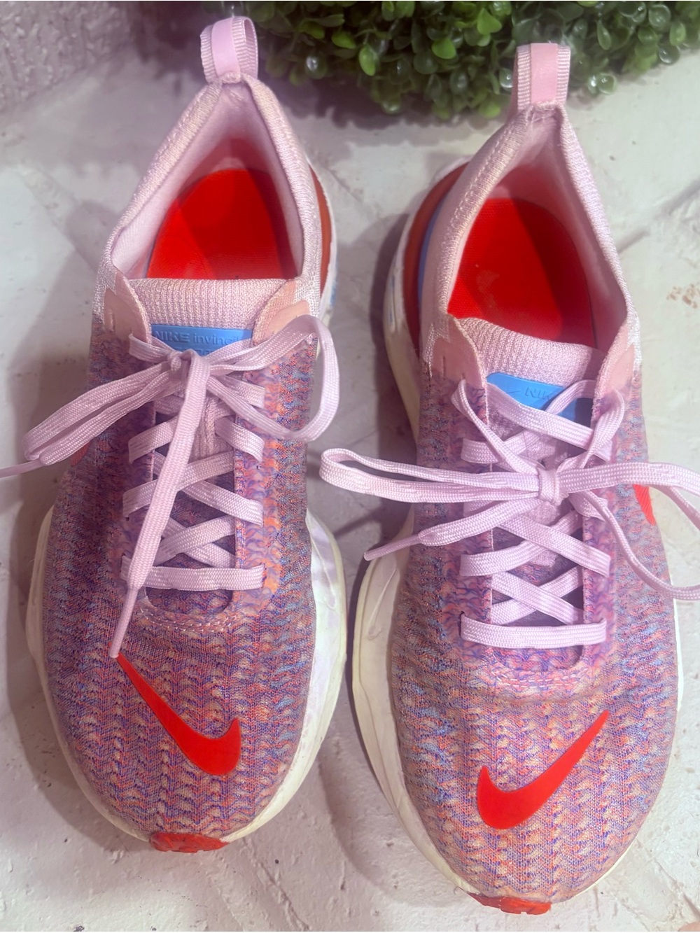 Nike ZoomX Invincible Run Flyknit 3 Pink/Blue/Orange Running Shoes Women’s 6.5 - Picture 3 of 10